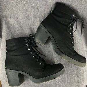Chunky heel black Vagabond lace up booties